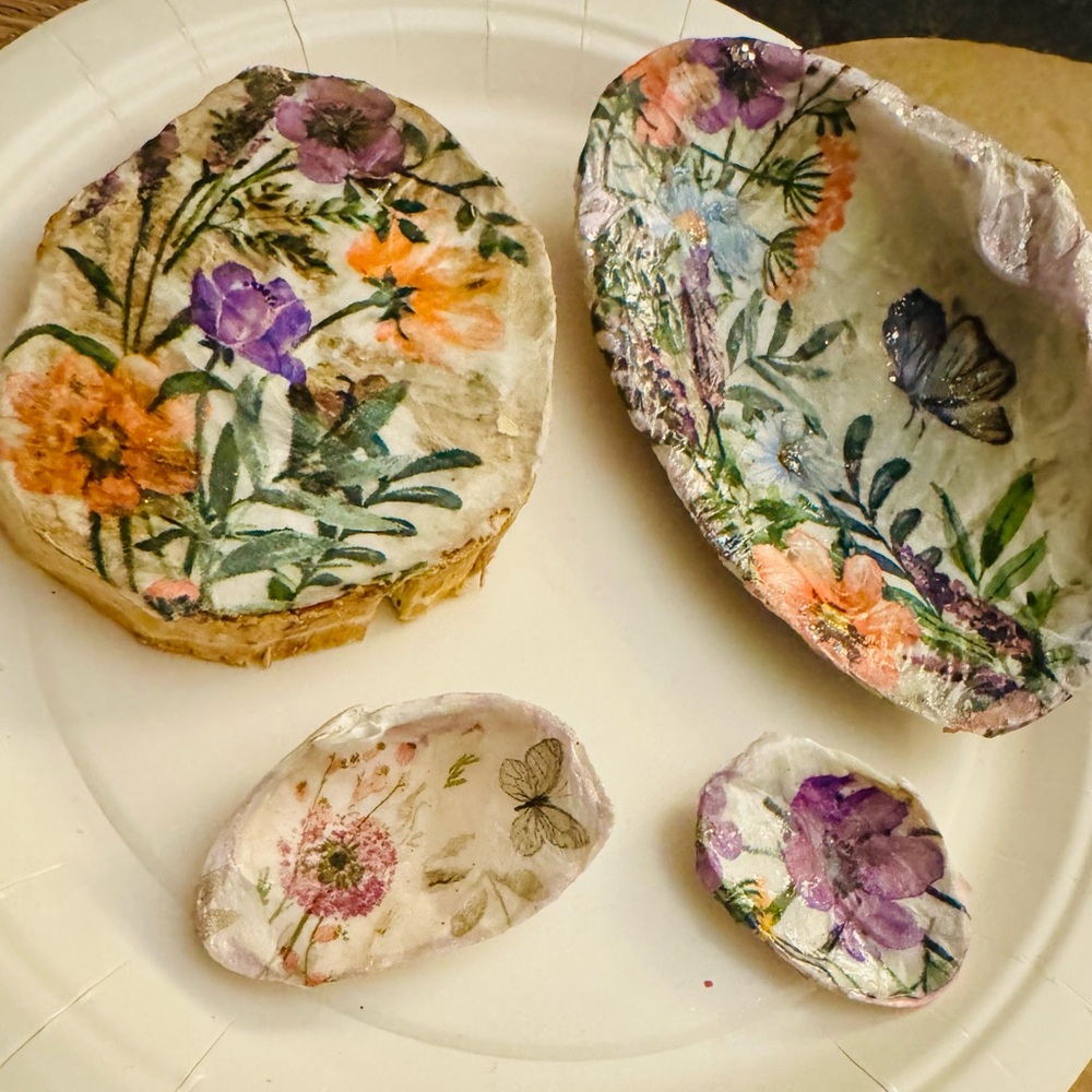 Floral Decoupage set on wood and seashell painted. Handcrafted accents trinkets